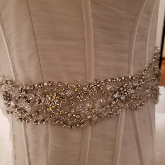 Additional pics of Sottero Midgley wedding dress - Picture 1 of 7